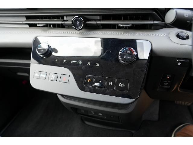 Nissan SERENA 2023-11 7815699-11