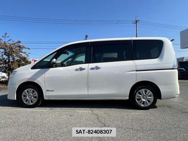 Nissan SERENA 2016-02 7815905-10