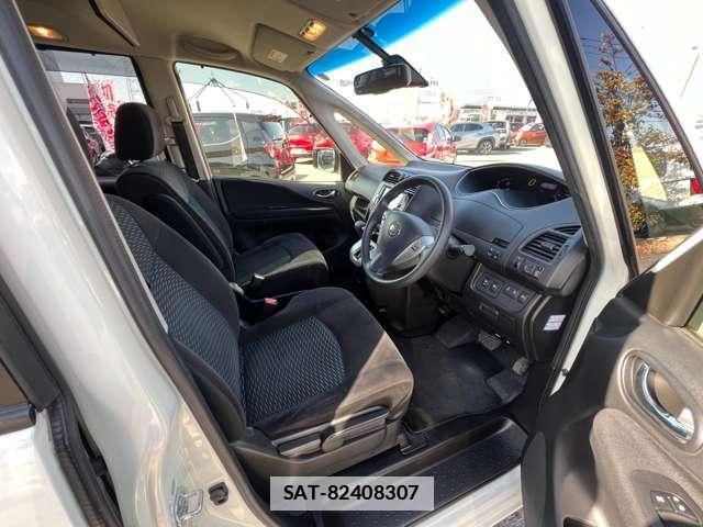 Nissan SERENA 2016-02 7815905-13