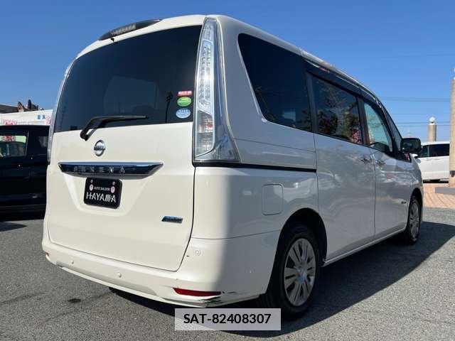 Nissan SERENA 2016-02 7815905-15