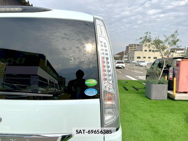 Nissan SERENA 2014-05 7816462-19