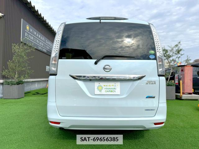 Nissan SERENA 2014-05 7816462-3
