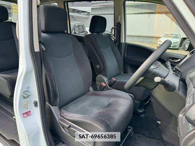 Nissan SERENA 2014-05 7816462-4