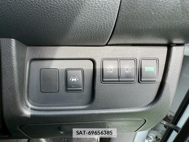 Nissan SERENA 2014-05 7816462-7
