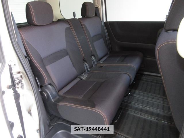 Nissan SERENA 2010-03 7818110-12