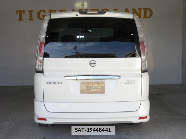Nissan SERENA 2010-03 7818110-7