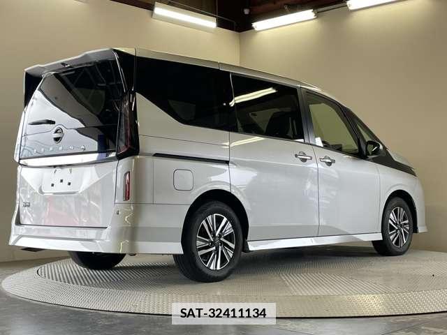 Nissan SERENA 2023-08 7818377-10
