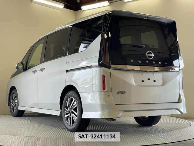 Nissan SERENA 2023-08 7818377-11