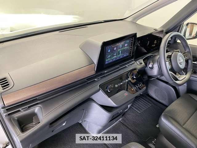 Nissan SERENA 2023-08 7818377-12