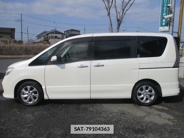 Nissan SERENA 2011-07 7818581-1
