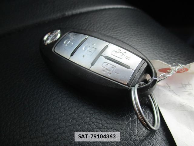 Nissan SERENA 2011-07 7818581-11