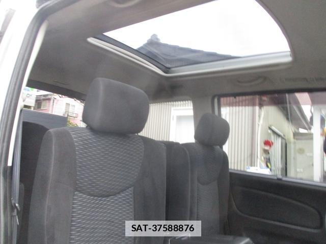 Nissan SERENA 2011-01 7818602-10