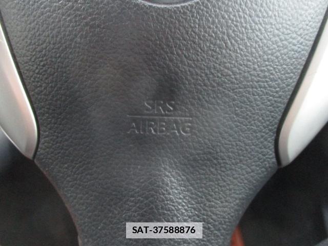 Nissan SERENA 2011-01 7818602-6