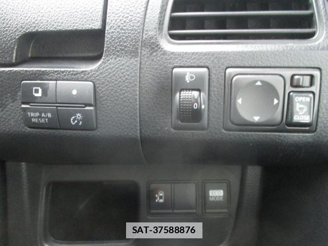 Nissan SERENA 2011-01 7818602-7