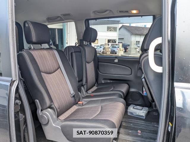 Nissan SERENA 2016-07 7819052-6