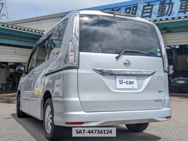 Nissan SERENA 2014-11 7819082-1