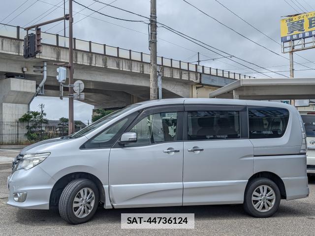 Nissan SERENA 2014-11 7819082-11