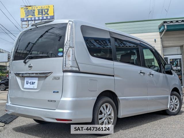 Nissan SERENA 2014-11 7819082-13