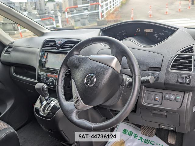 Nissan SERENA 2014-11 7819082-2