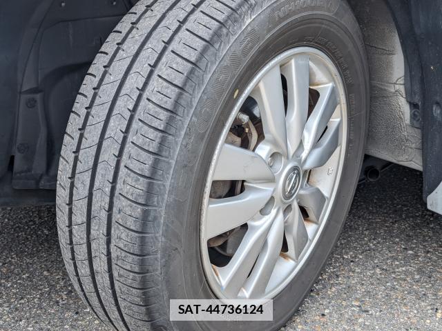 Nissan SERENA 2014-11 7819082-8
