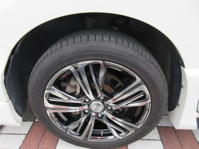 Nissan SERENA 2014-02 7819531-16