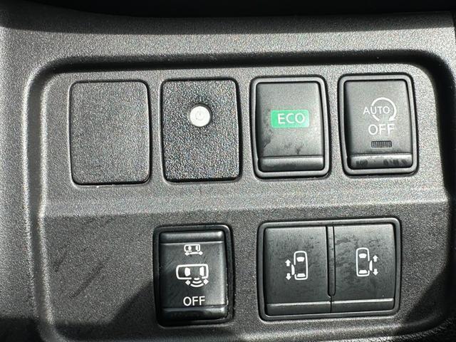 Nissan SERENA 2017-07 7819736-14