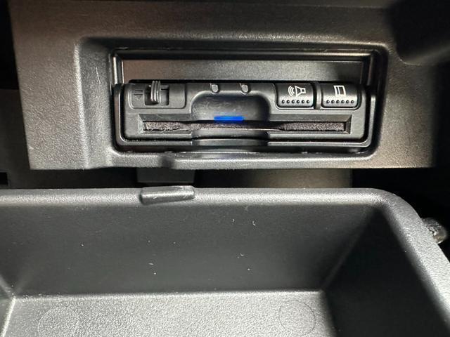 Nissan SERENA 2018-06 7819751-15