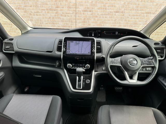 Nissan SERENA 2017-03 7819758-5