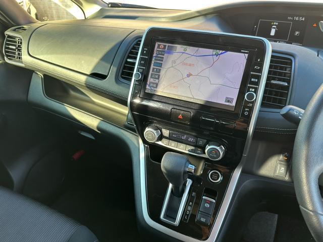 Nissan SERENA 2017-08 7819768-10