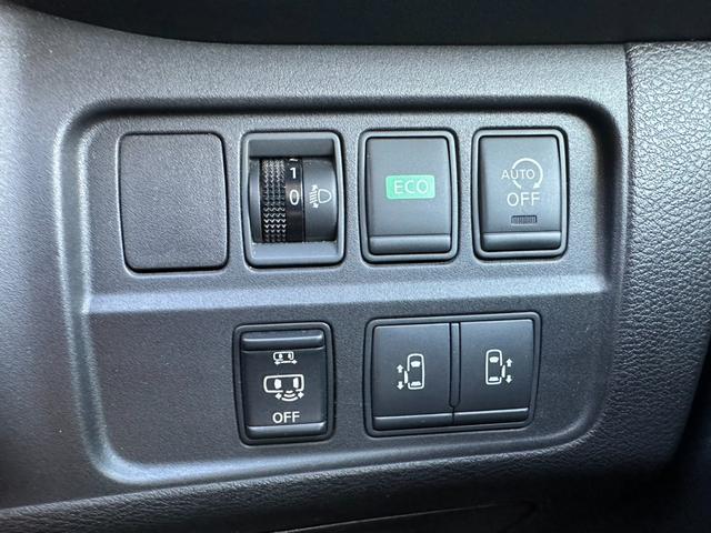 Nissan SERENA 2017-08 7819768-14