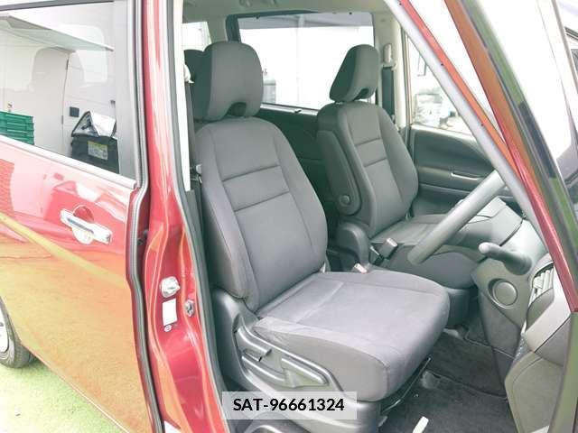 Nissan SERENA 2017-07 7819863-13