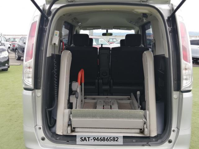 Nissan SERENA 2012-04 7819957-15