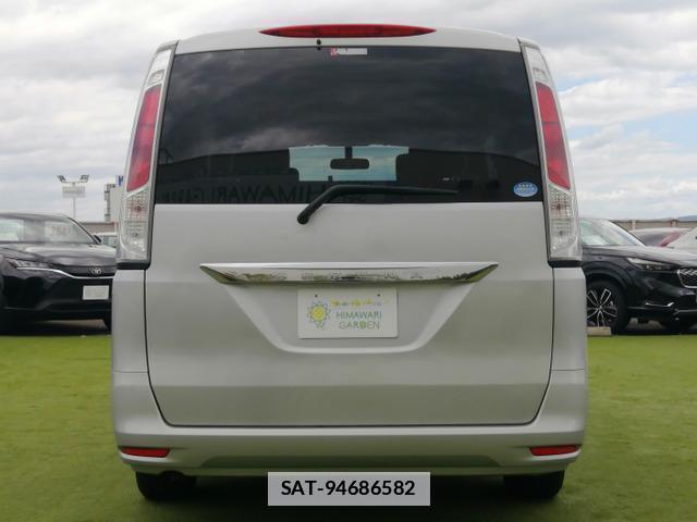 Nissan SERENA 2012-04 7819957-17