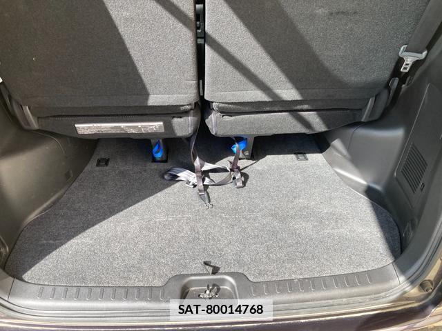 Nissan SERENA 2012-04 7820096-15
