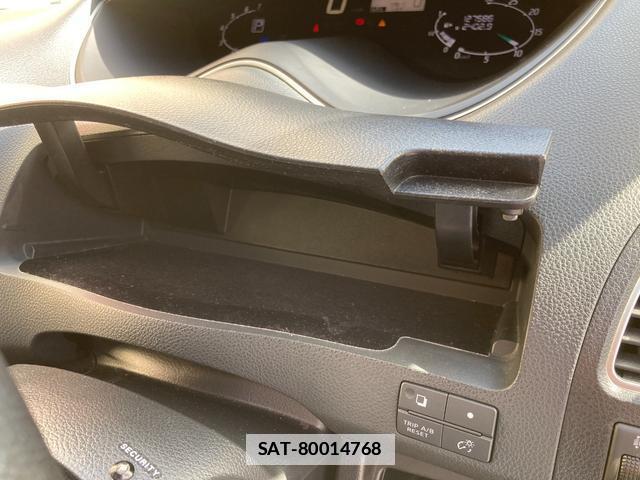 Nissan SERENA 2012-04 7820096-18