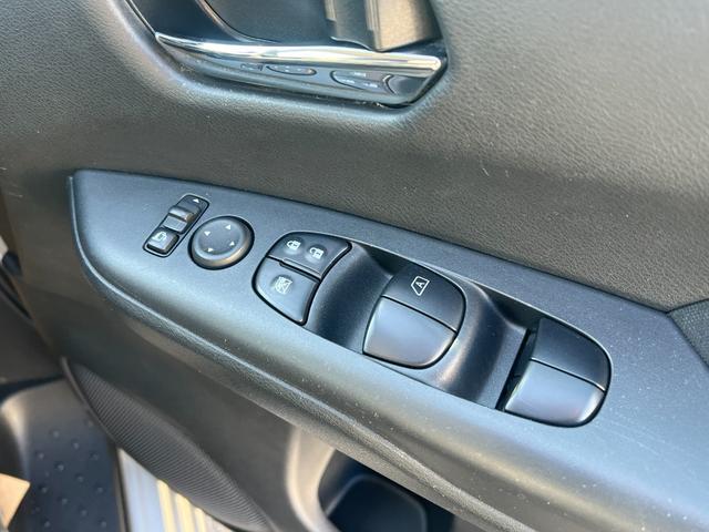 Nissan SERENA 2020-05 7820354-16