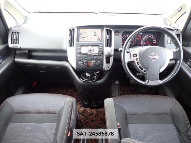 Nissan SERENA 2008-02 7820411-5