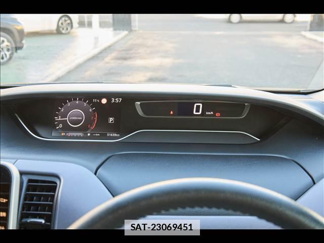 Nissan SERENA 2021-09 7820455-13