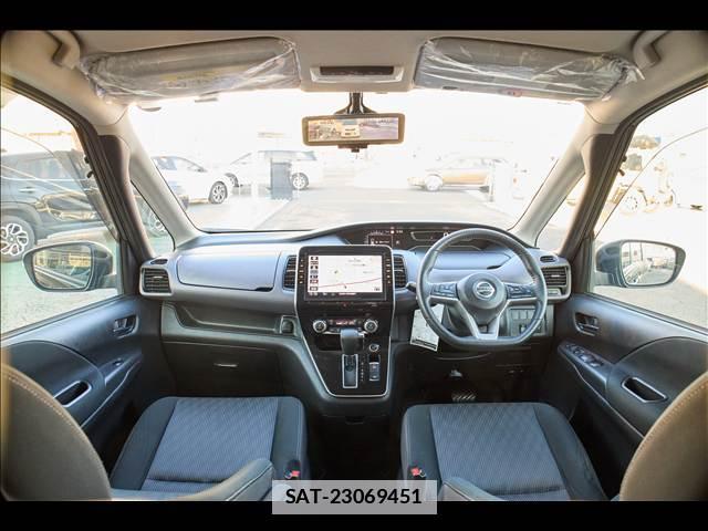 Nissan SERENA 2021-09 7820455-2