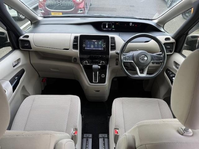 Nissan SERENA 2017-04 7820610-1