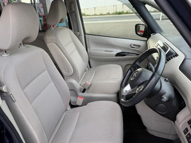 Nissan SERENA 2017-04 7820610-2