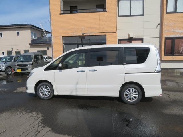 Nissan SERENA 2016-03 7820647-4