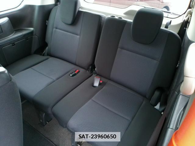 Nissan SERENA 2021-04 7820710-12
