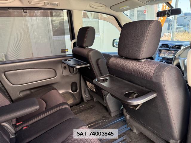 Nissan SERENA 2011-03 7820805-16