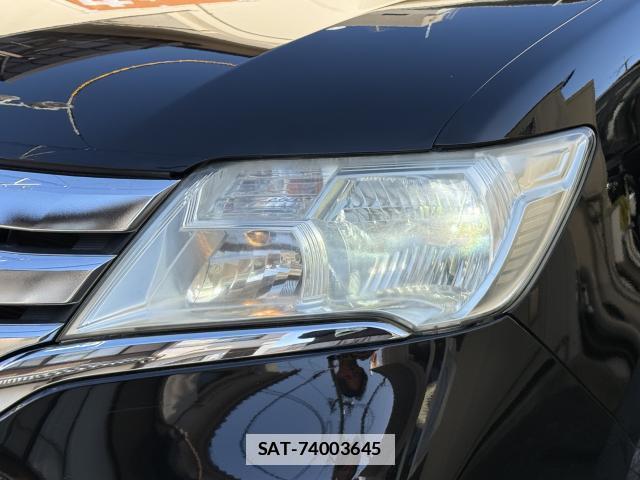 Nissan SERENA 2011-03 7820805-3
