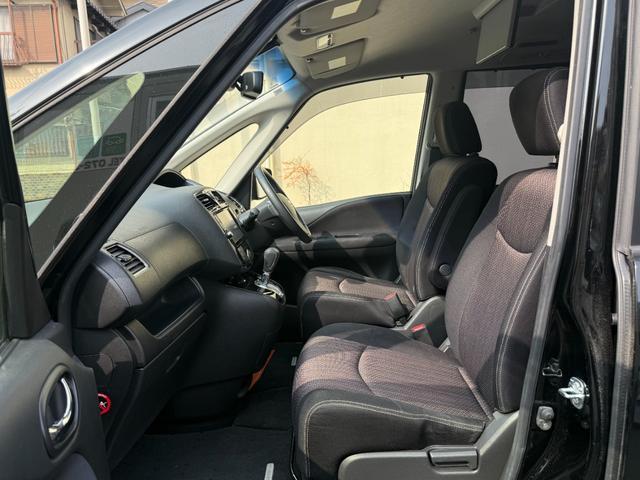 Nissan SERENA 2015-02 7820807-10
