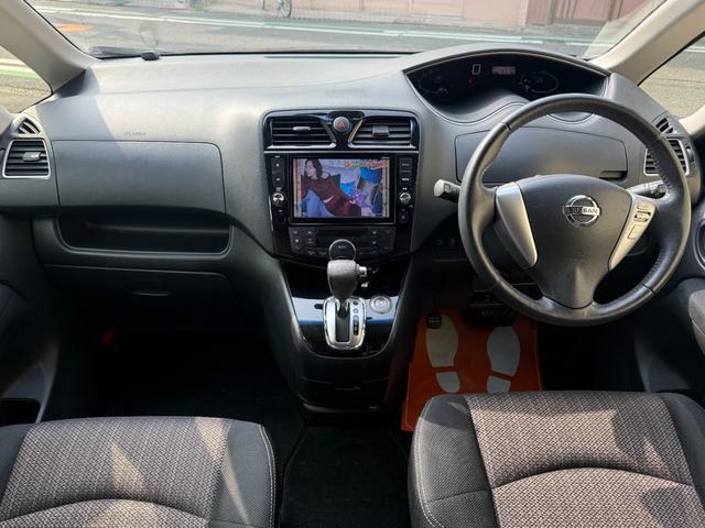 Nissan SERENA 2015-02 7820807-9