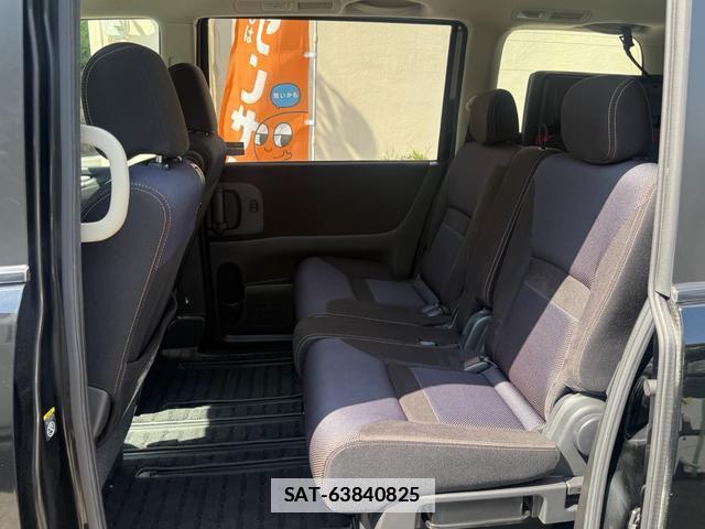 Nissan SERENA 2010-09 7820813-10