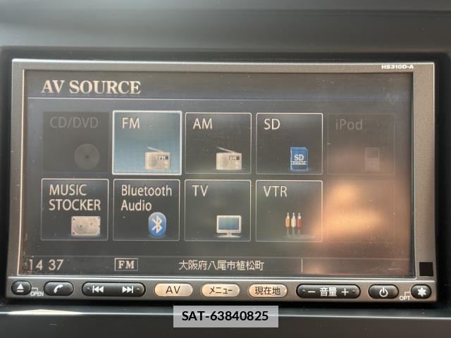 Nissan SERENA 2010-09 7820813-19