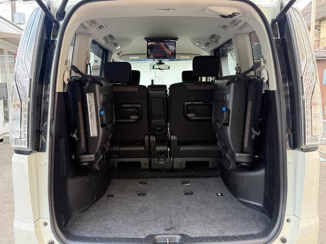 Nissan SERENA 2014-03 7820820-10